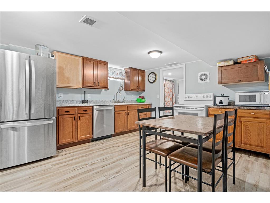 4531 France Avenue N Robbinsdale MN 55422 6821456 image3