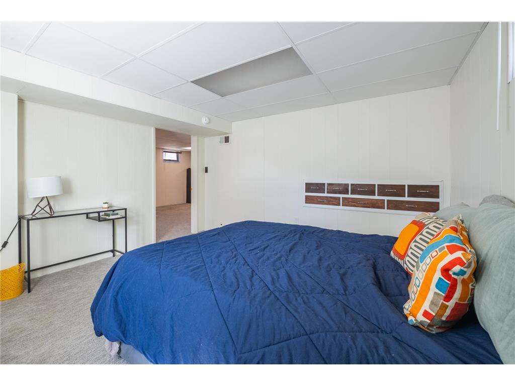 4531 Oliver Avenue N Minneapolis MN 55412 7039539 image23