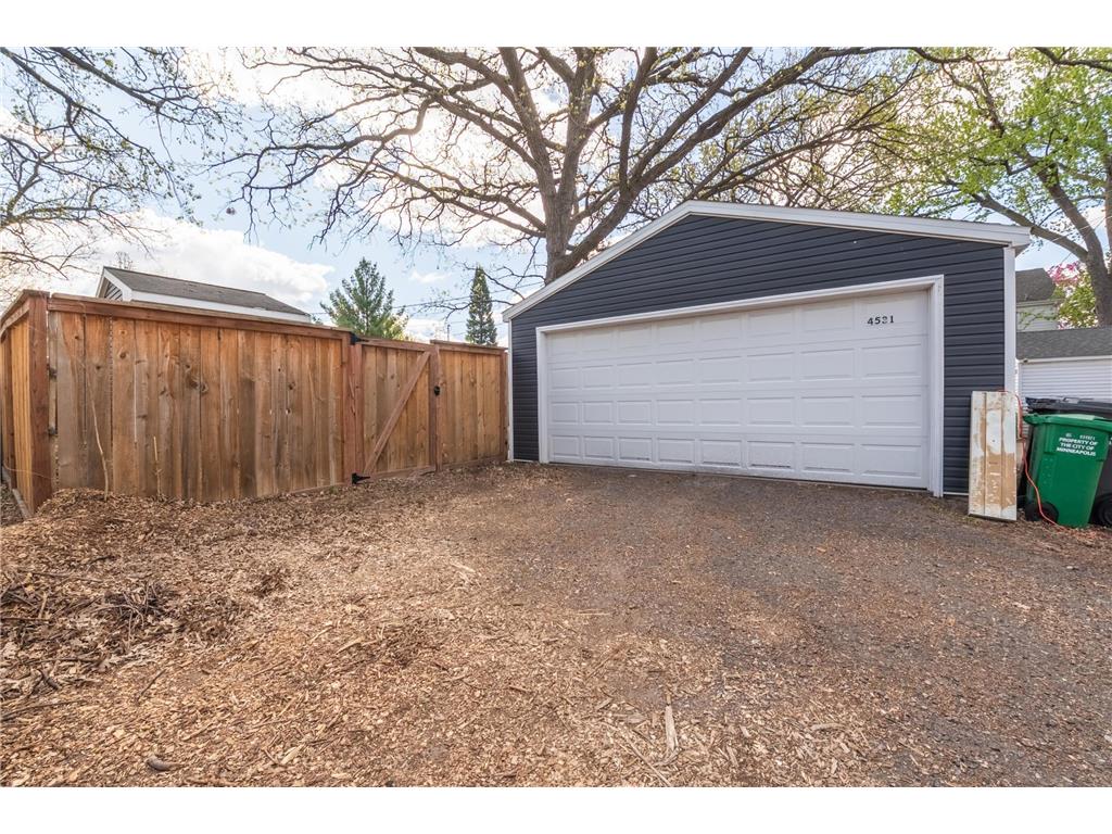 4531 Oliver Avenue N Minneapolis MN 55412 7039539 image26
