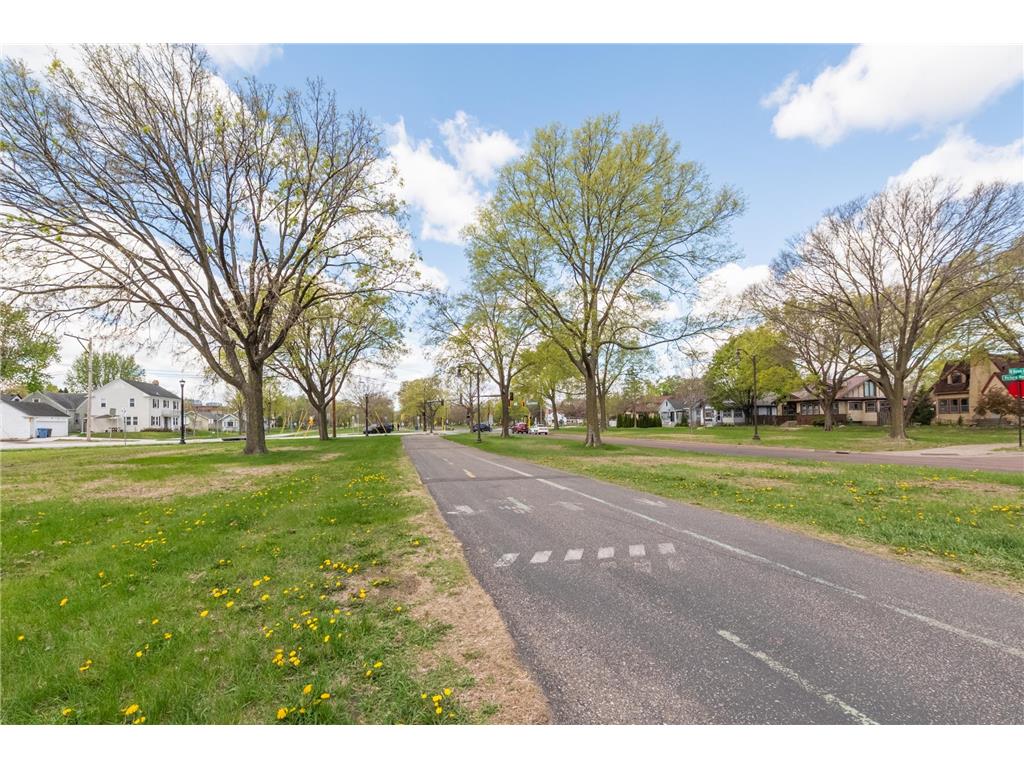 4531 Oliver Avenue N Minneapolis MN 55412 7039539 image28