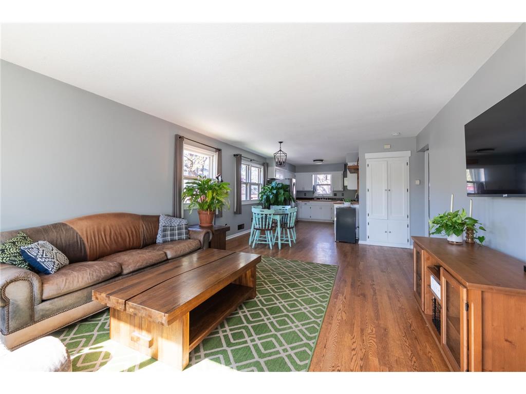 4531 Oliver Avenue N Minneapolis MN 55412 7039539 image3