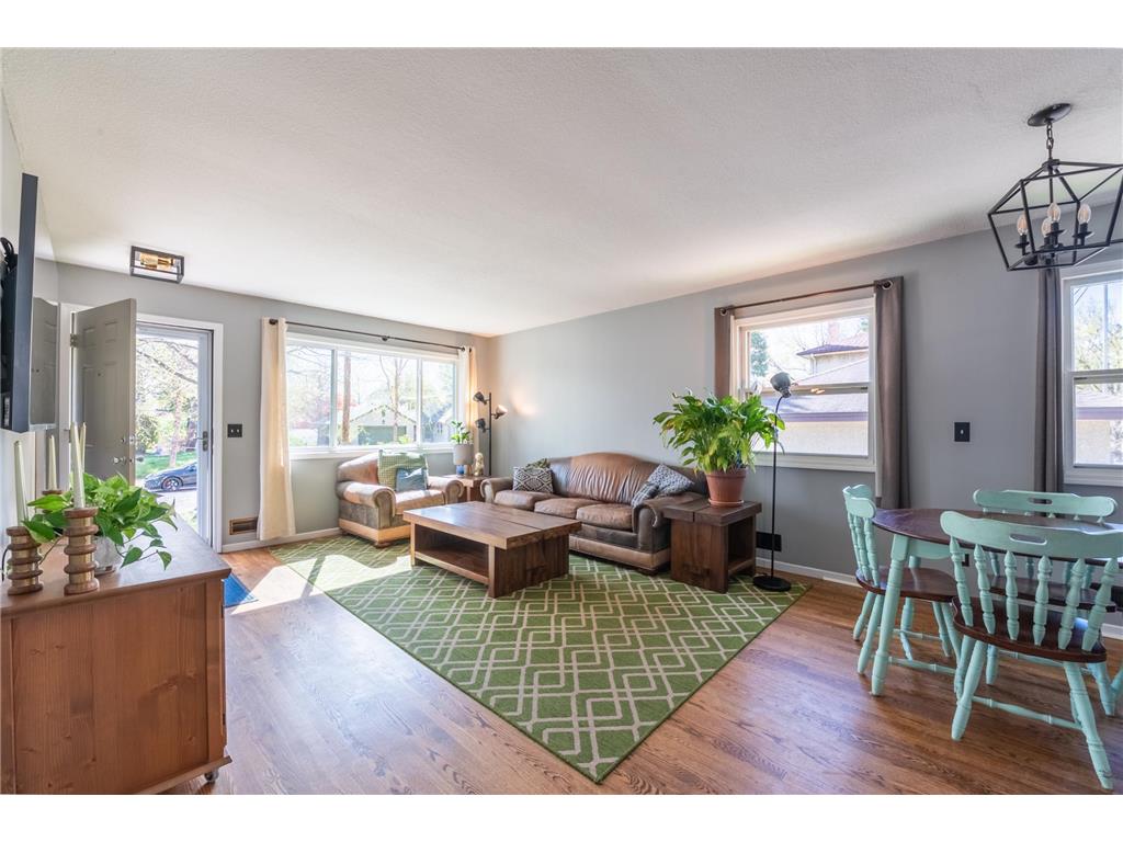 4531 Oliver Avenue N Minneapolis MN 55412 7039539 image4