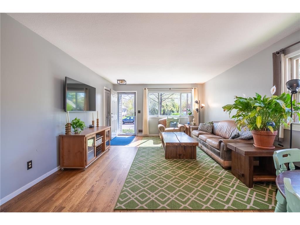 4531 Oliver Avenue N Minneapolis MN 55412 7039539 image5