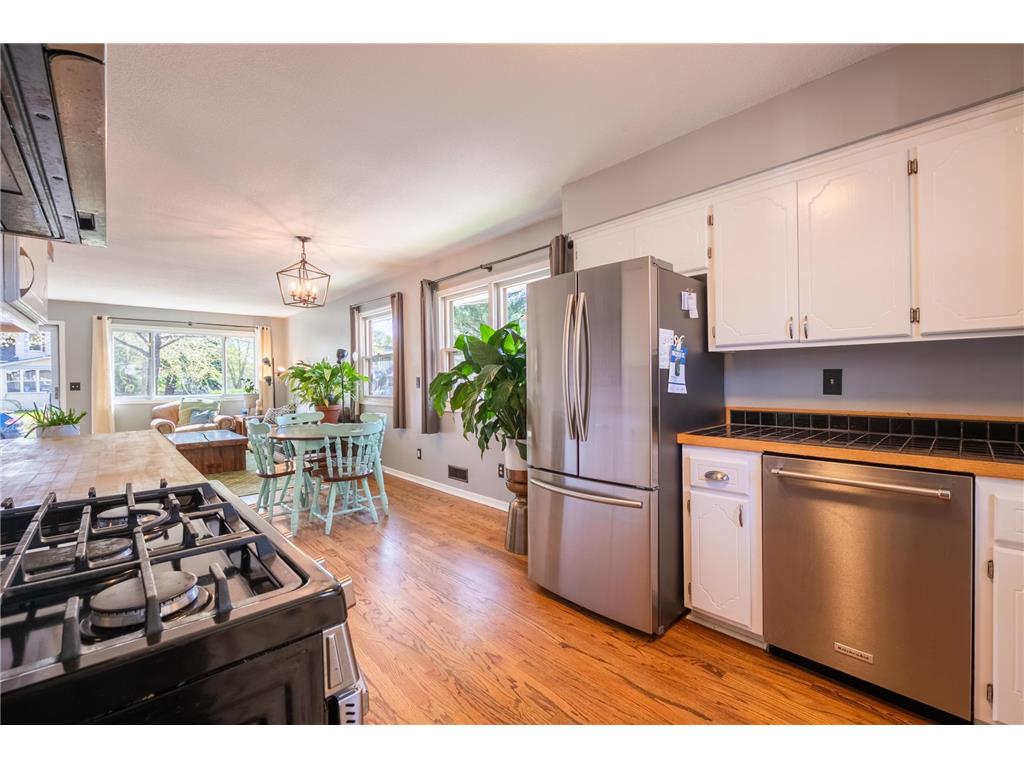 4531 Oliver Avenue N Minneapolis MN 55412 7039539 image8