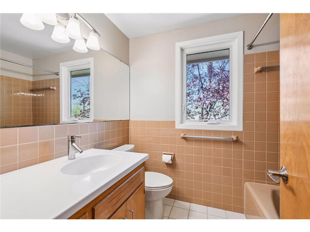 4532 Marlborough Court Minnetonka MN 55345 7042125 image25