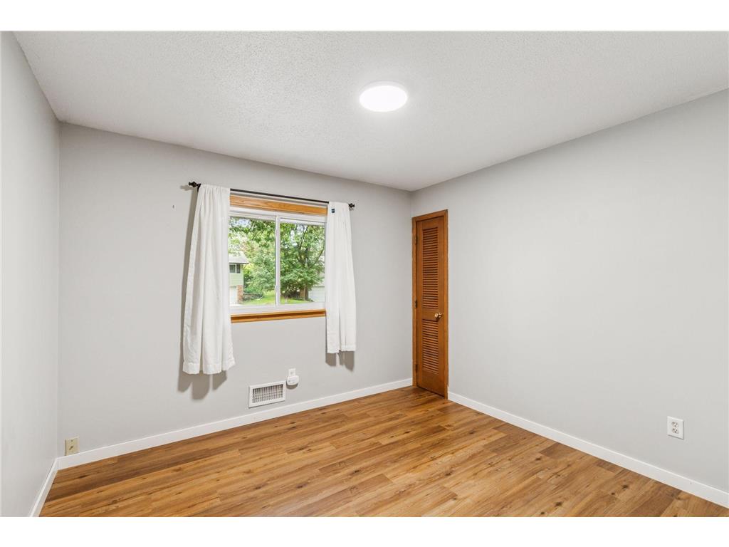 4532 Perry Avenue N Robbinsdale MN 55422 6788998 image14