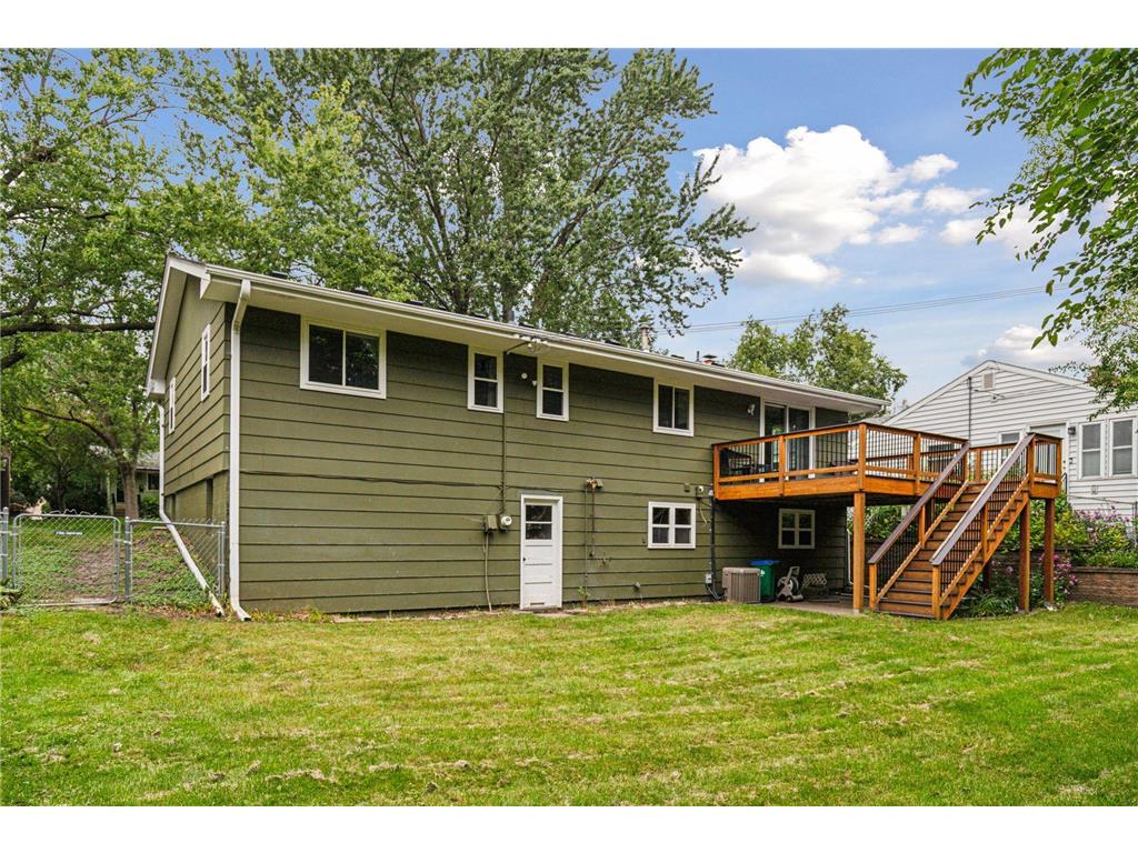 4532 Perry Avenue N Robbinsdale MN 55422 6788998 image22