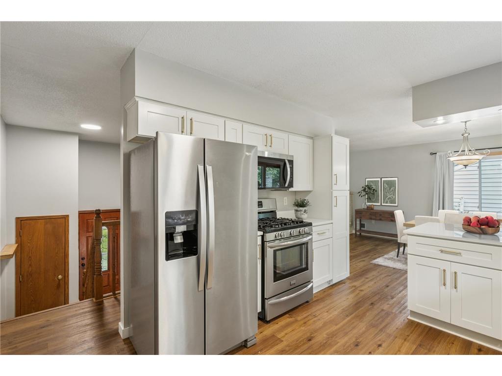 4532 Perry Avenue N Robbinsdale MN 55422 6788998 image4