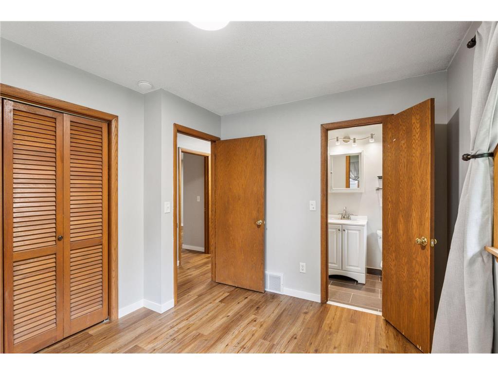 4532 Perry Avenue N Robbinsdale MN 55422 6788998 image8