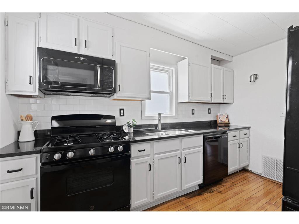 4533 1st Avenue S Minneapolis MN 55419 7058003 image11