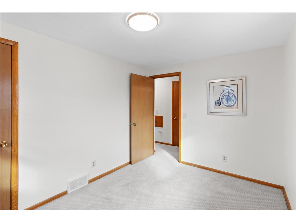 4534 Dupont Avenue N Minneapolis MN 55412 7025408 image23