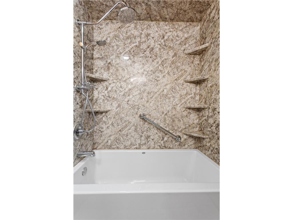 4534 Dupont Avenue N Minneapolis MN 55412 7025408 image26