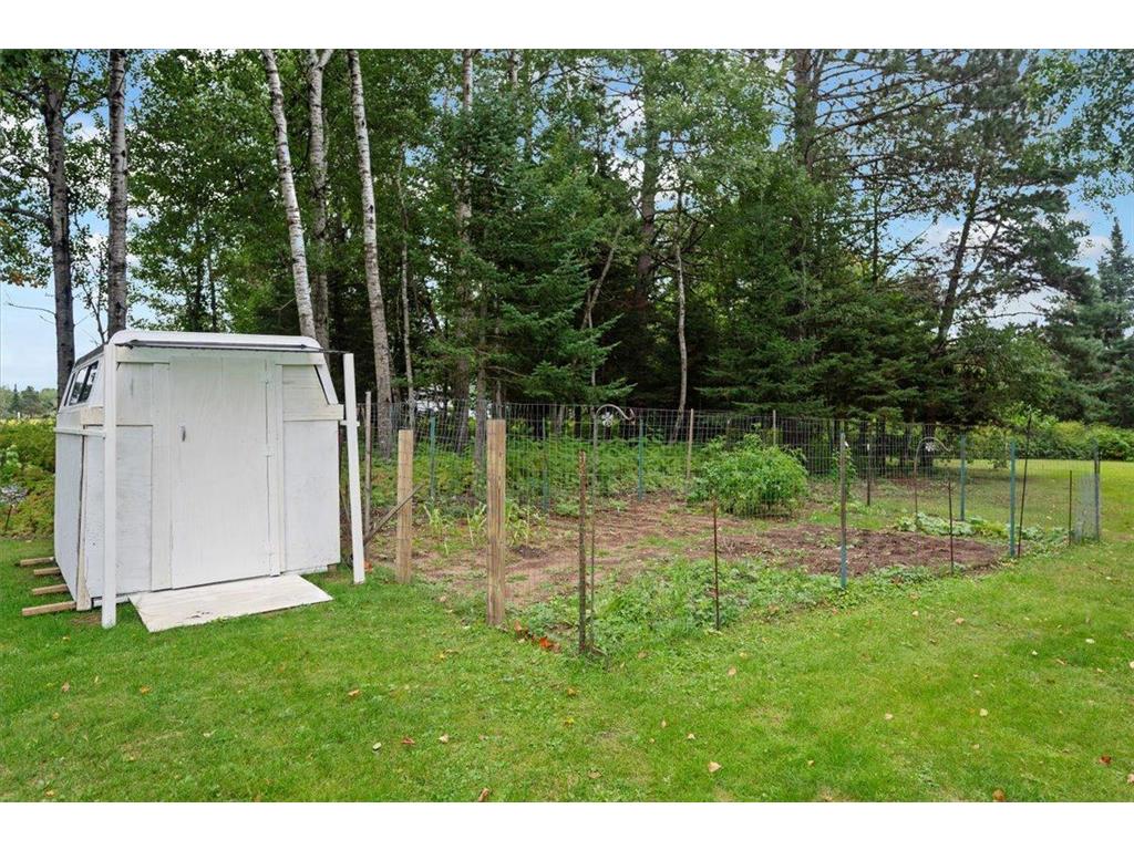 4534 E County Rd B Superior WI 54880 6785110 image23