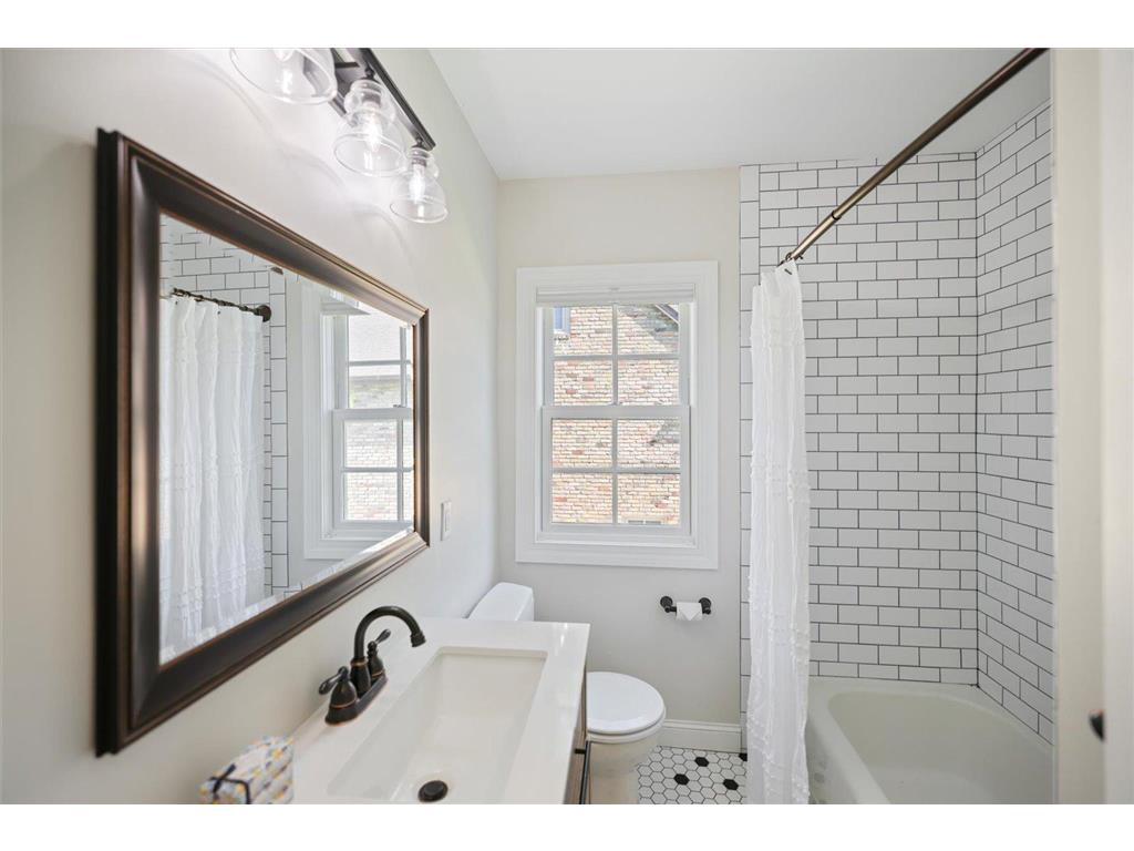 4534 Washburn Avenue N Minneapolis MN 55412 7076054 image12