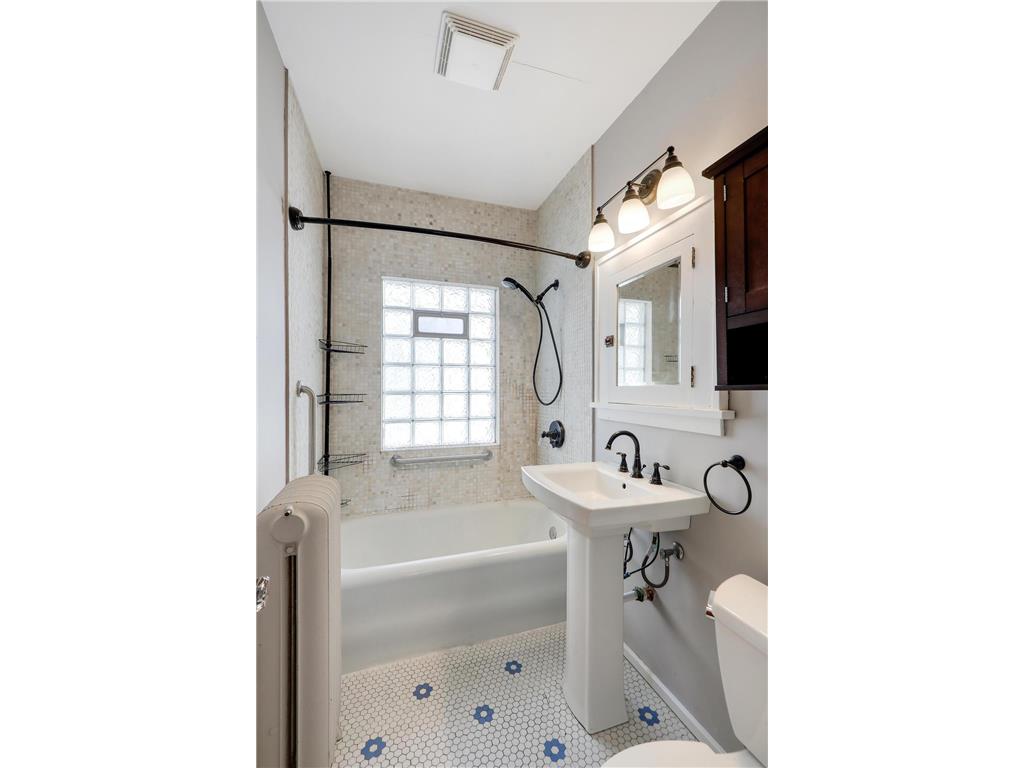 4536 Grand Avenue S Minneapolis MN 55419 6814948 image23