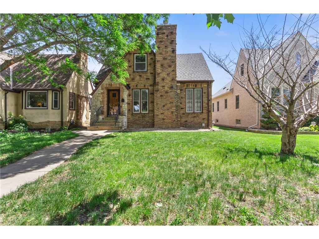 4537 Portland Avenue Minneapolis MN 55407 7071543 image1