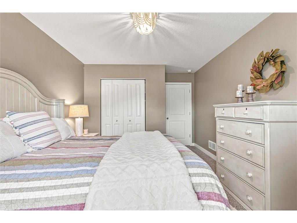 4539 Cobalt Lane Woodbury MN 55129 7106622 image35