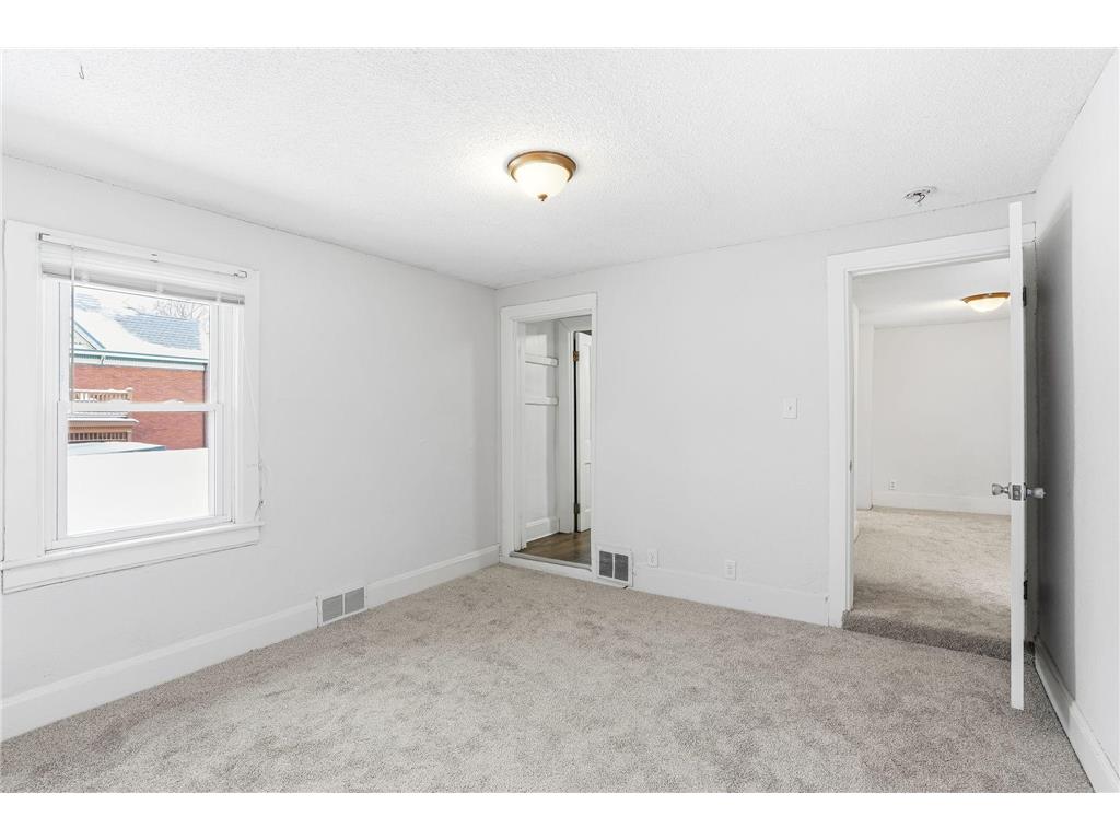 454 Michigan Street Saint Paul MN 55102 7083899 image20