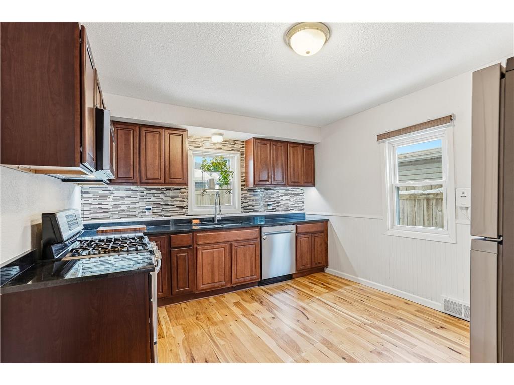 454 Michigan Street Saint Paul MN 55102 7083899 image9