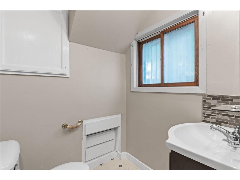 454 Sherburne Avenue Saint Paul MN 55103 7091018 image21