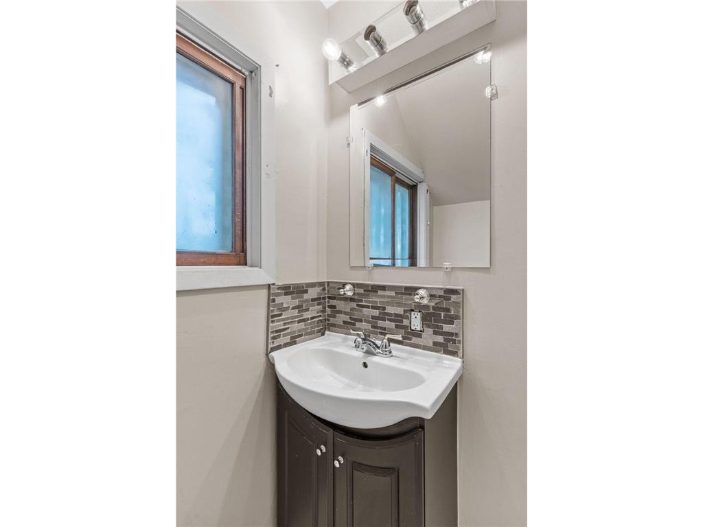 454 Sherburne Avenue Saint Paul MN 55103 7091018 image22