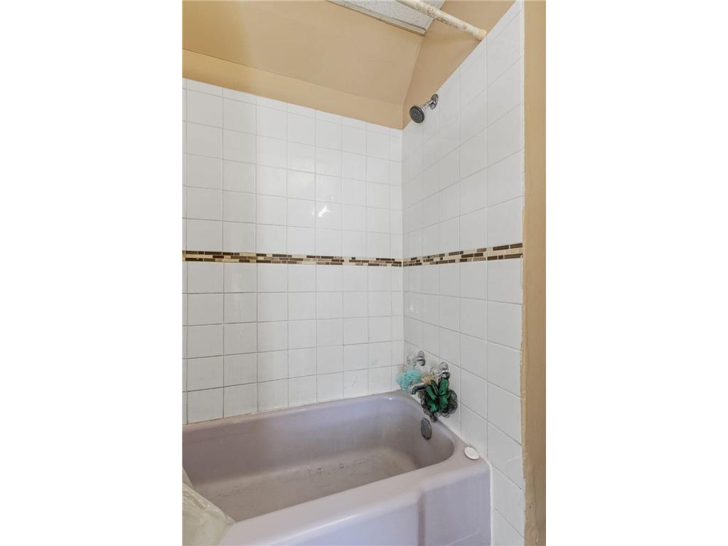 454 Sherburne Avenue Saint Paul MN 55103 7091018 image28
