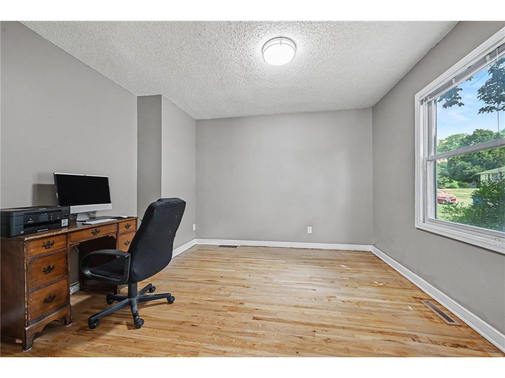 4540 2nd Street NE Fridley MN 55421 7083359 image6