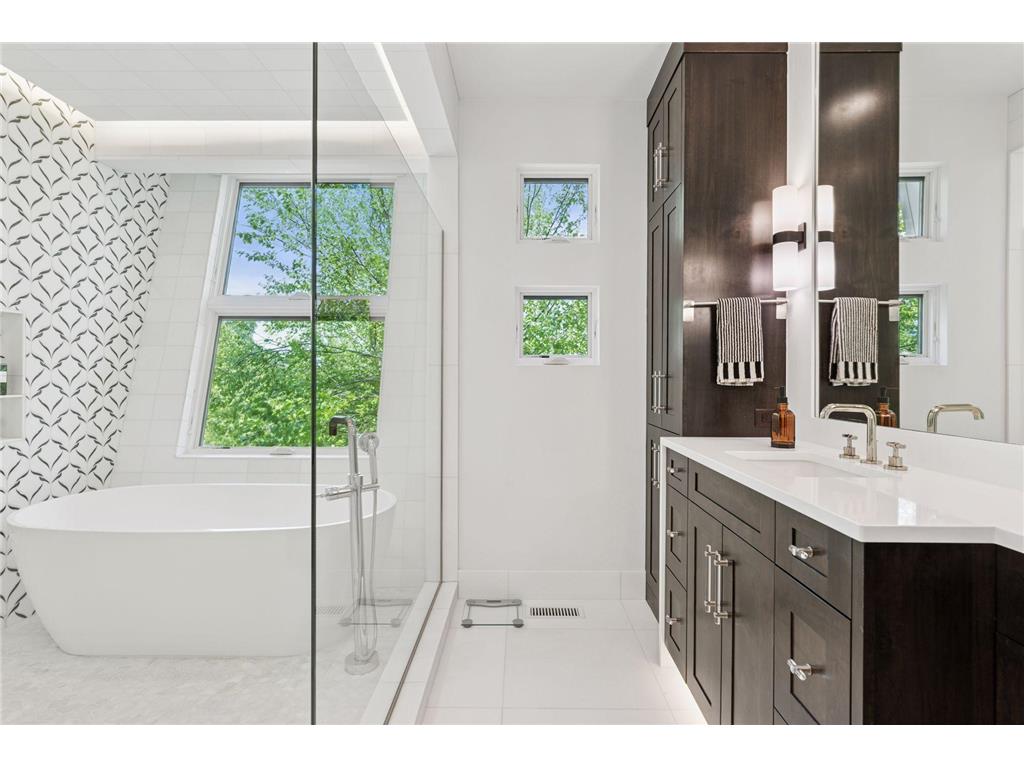 4540 Upton Avenue S Minneapolis MN 55410 - Harriet Lake 6641385 image48