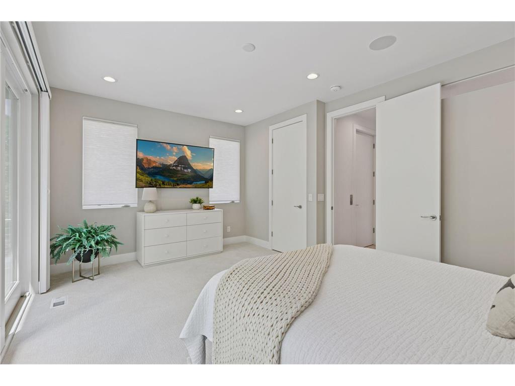 4540 Upton Avenue S Minneapolis MN 55410 - Harriet Lake 6641385 image53