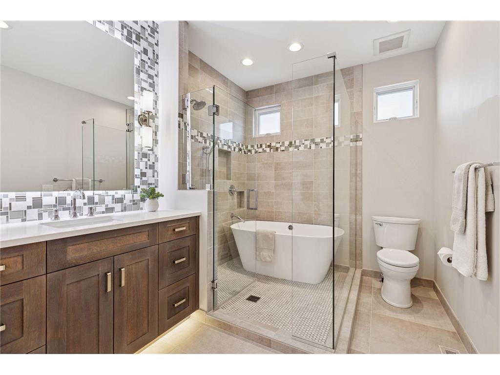 4540 Upton Avenue S Minneapolis MN 55410 - Harriet Lake 6641385 image56