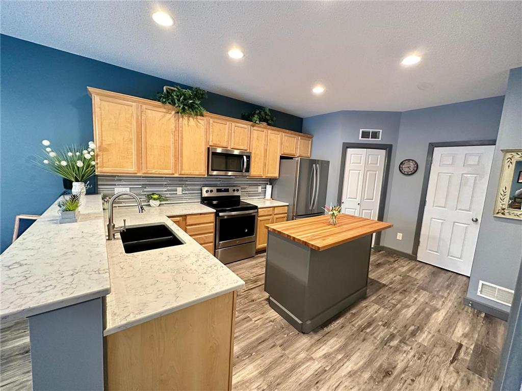 4541 Victor Path #2 Hugo MN 55038 6350976 image1