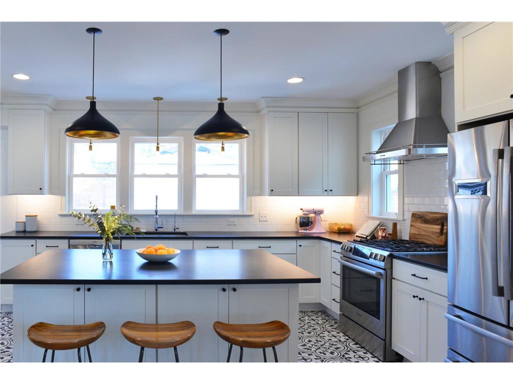 4545 Abbott Avenue S Minneapolis MN 55410 6515315 image1