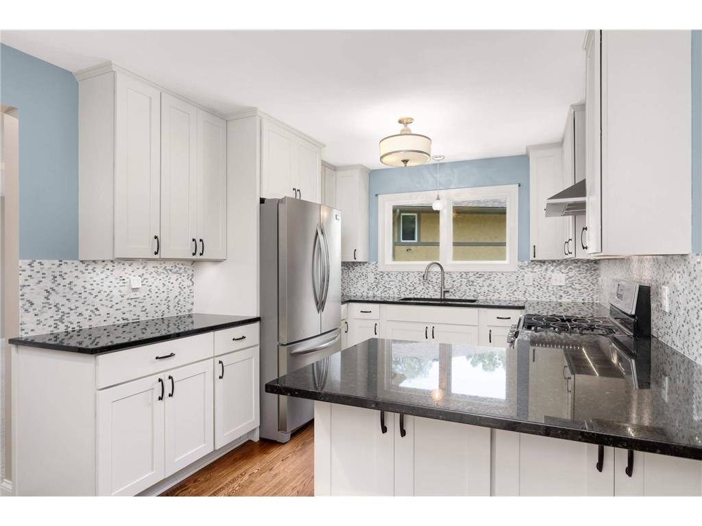 4545 Douglas Avenue Golden Valley MN 55416 7031668 image10