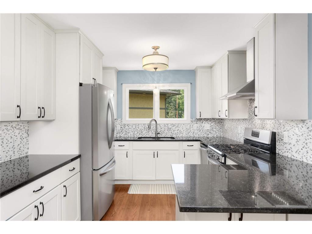 4545 Douglas Avenue Golden Valley MN 55416 7031668 image11