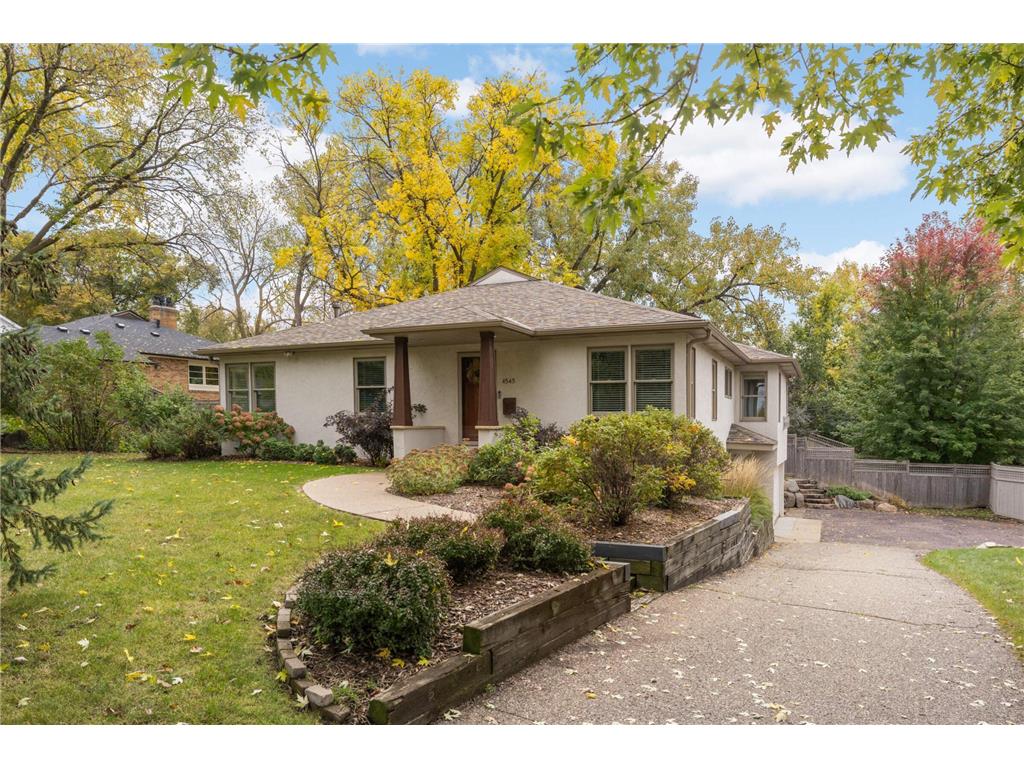 4545 Douglas Avenue Golden Valley MN 55416 7031668 image2