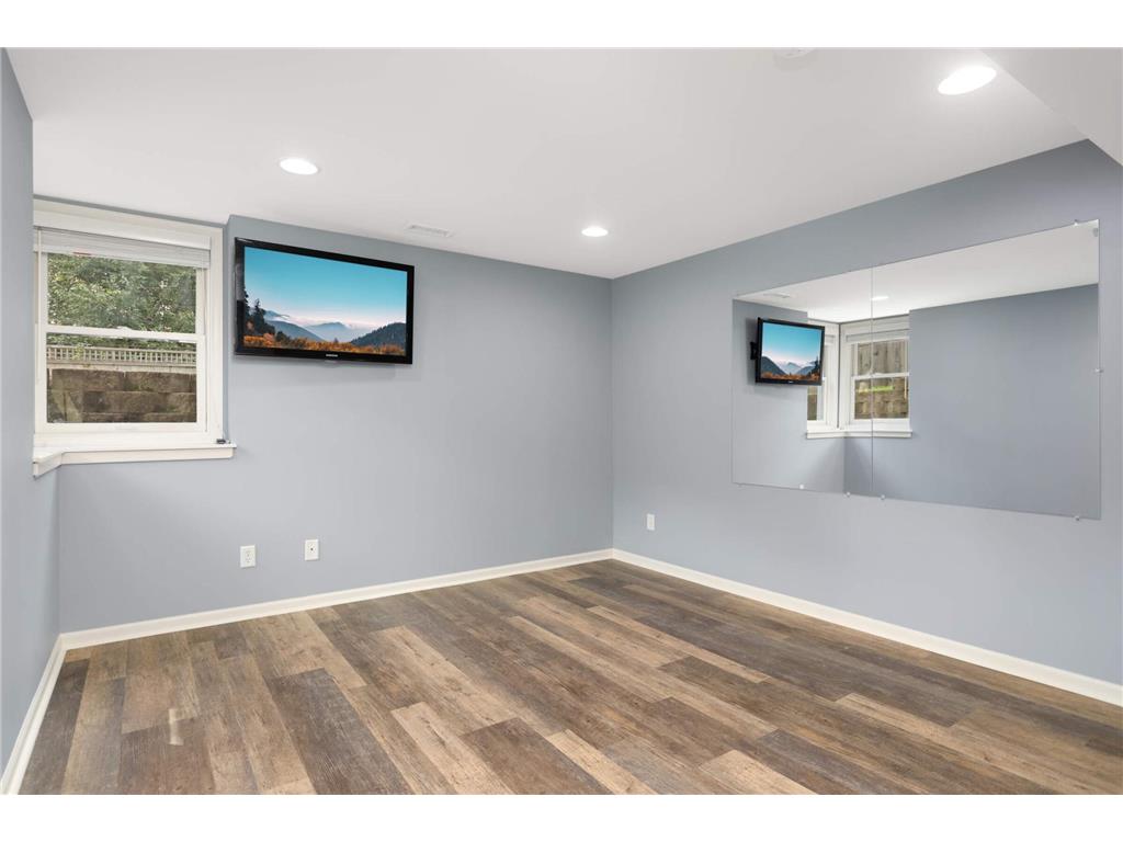 4545 Douglas Avenue Golden Valley MN 55416 7031668 image25