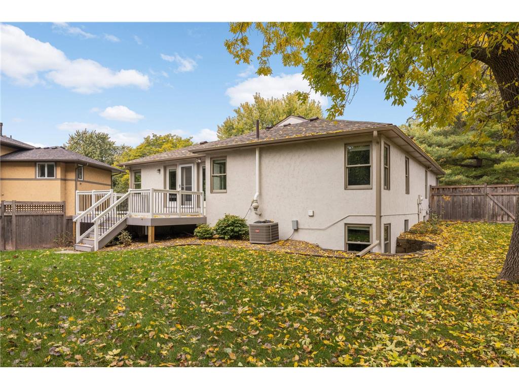 4545 Douglas Avenue Golden Valley MN 55416 7031668 image32