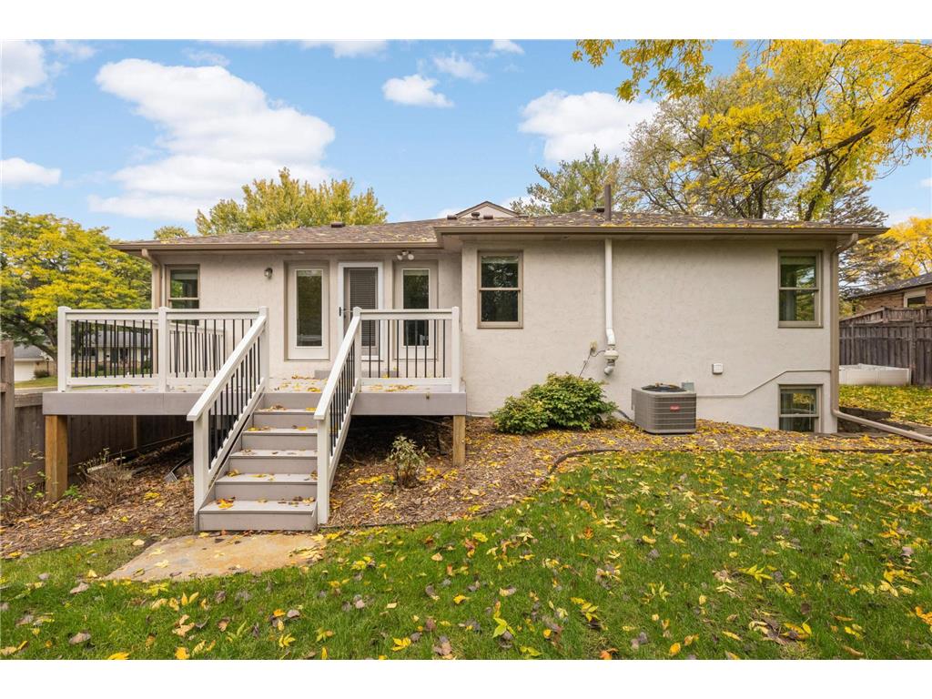 4545 Douglas Avenue Golden Valley MN 55416 7031668 image33