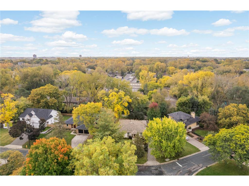 4545 Douglas Avenue Golden Valley MN 55416 7031668 image39