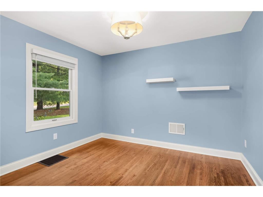 4545 Douglas Avenue Golden Valley MN 55416 7031668 image9