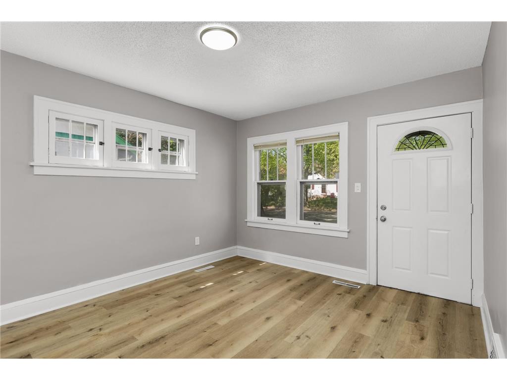 4546 Newton Avenue N Minneapolis MN 55412 7071271 image13