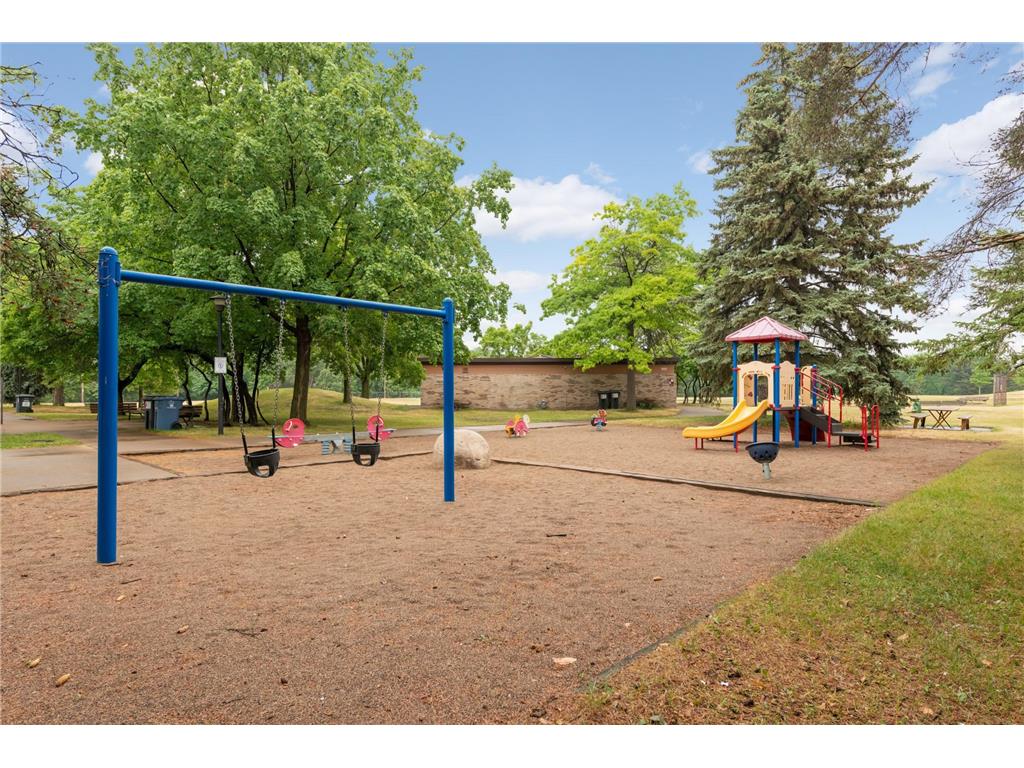 4546 Newton Avenue N Minneapolis MN 55412 7071271 image24