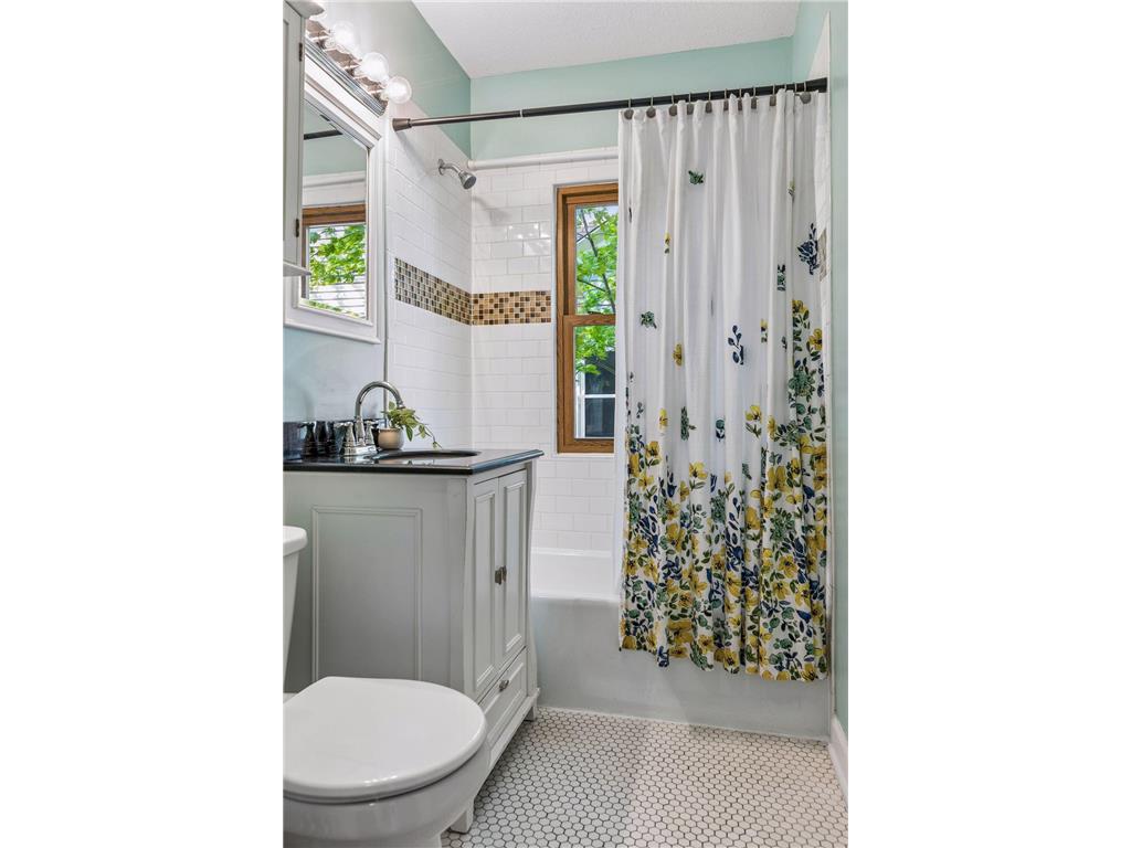 4547 14th Avenue S Minneapolis MN 55407 7056069 image20