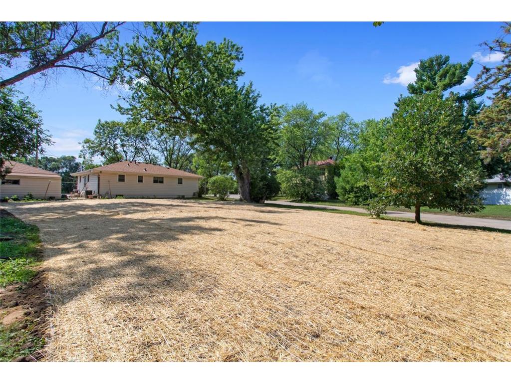 4547 Scott Avenue N Robbinsdale MN 55422 6412131 image1