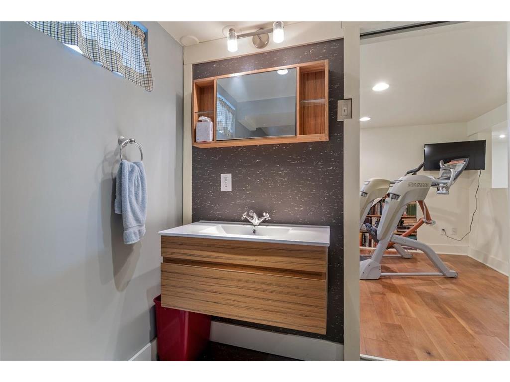 4549 18th Avenue S Minneapolis MN 55407 7074463 image14