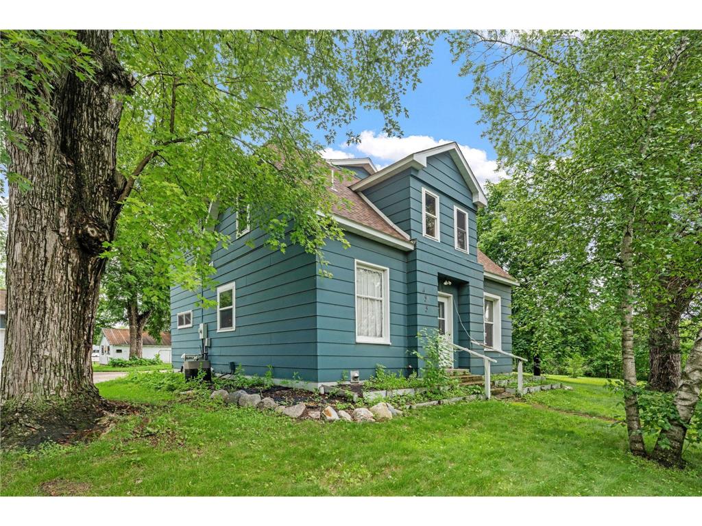 455 Bluff Street NE Hutchinson MN 55350 6726943 image1