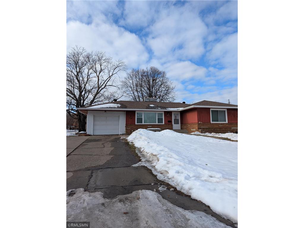 455 Griffith Street Saint Paul MN 55106 7012454 image1