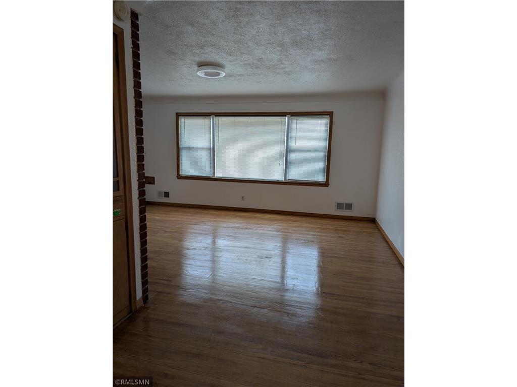 455 Griffith Street Saint Paul MN 55106 7012454 image4