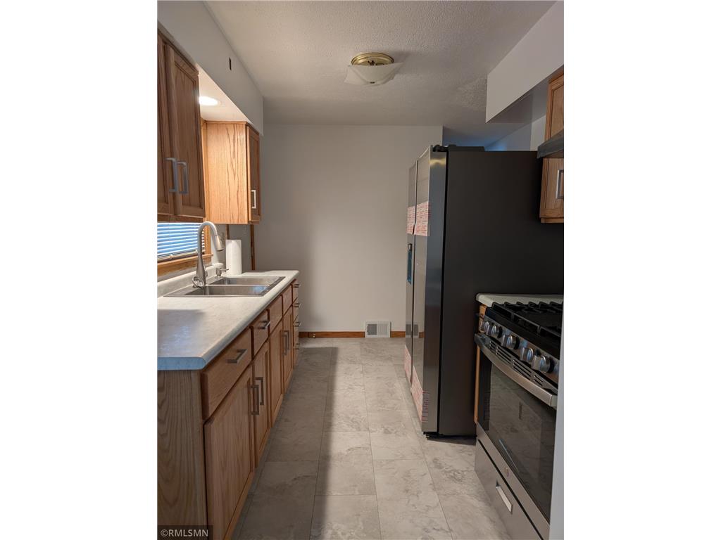 455 Griffith Street Saint Paul MN 55106 7012454 image6