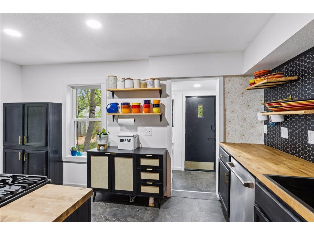 4550 Morgan Avenue N Minneapolis MN 55412 7048262 image15